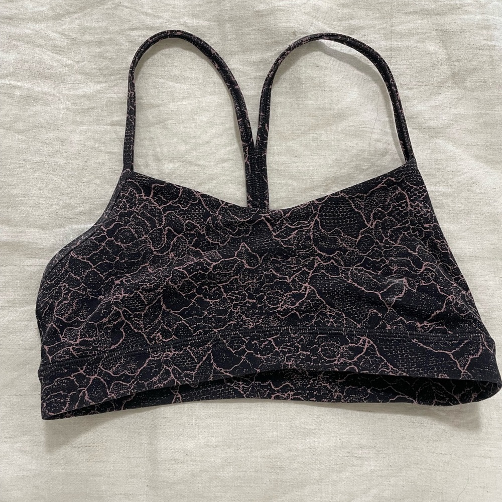 Lululemon sports bra